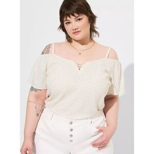 Torrid  Daisy Floral Crinkle‎ Gauze Cold Shoulder top
